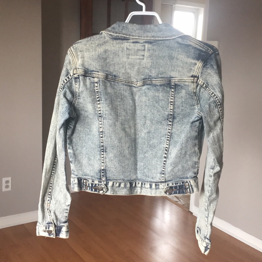 Jean jacket - Picture 2 of 4